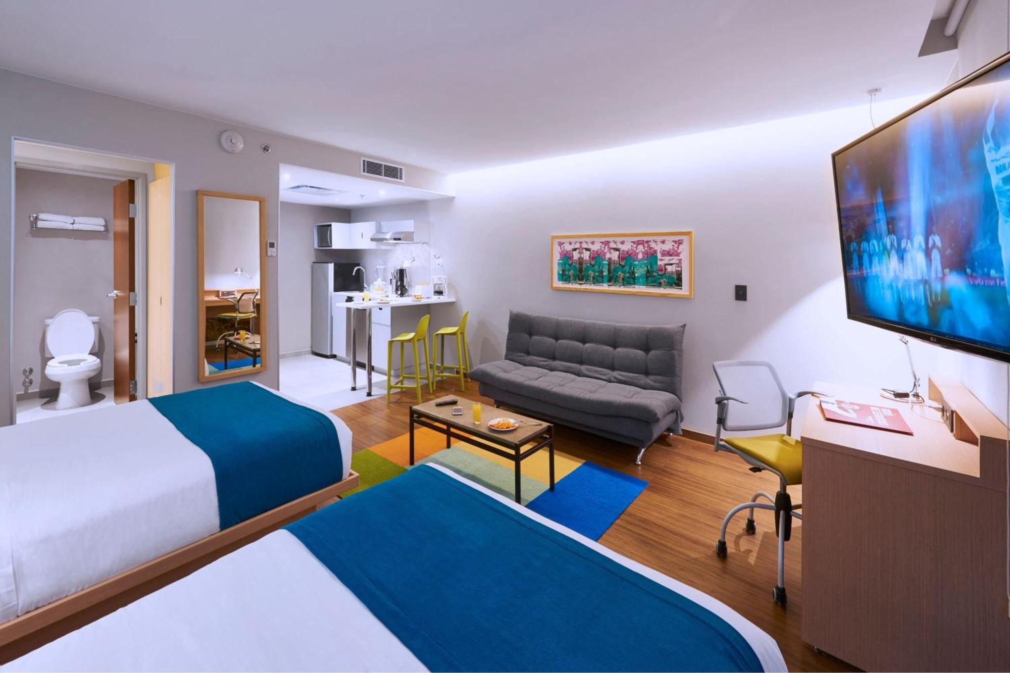 City Express Suites By Marriott プレヤデルカーメン エクステリア 写真